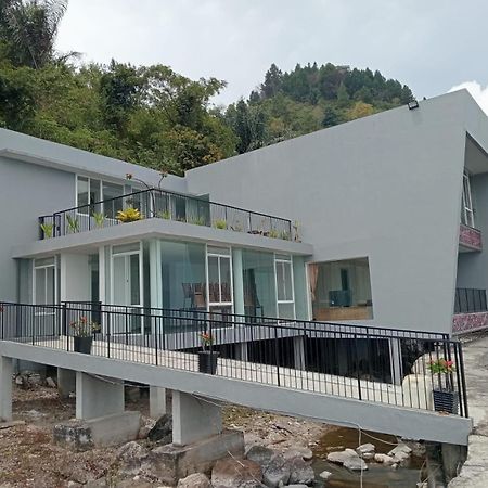 Tiara Bunga Hotel & Villa Balige Kültér fotó