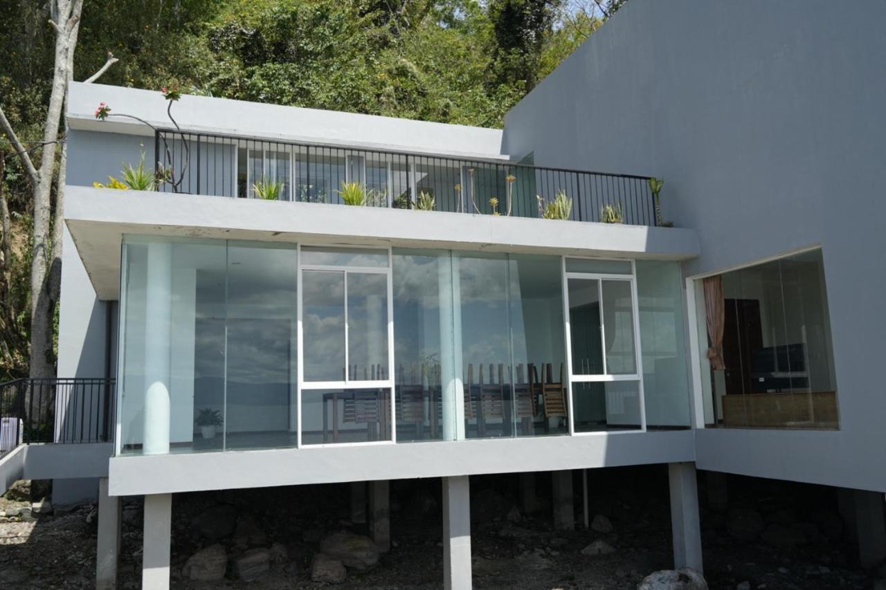 Tiara Bunga Hotel & Villa Balige Kültér fotó