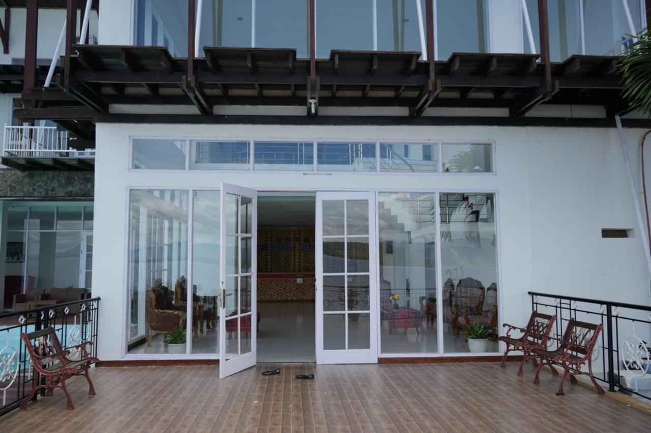 Tiara Bunga Hotel & Villa Balige Kültér fotó