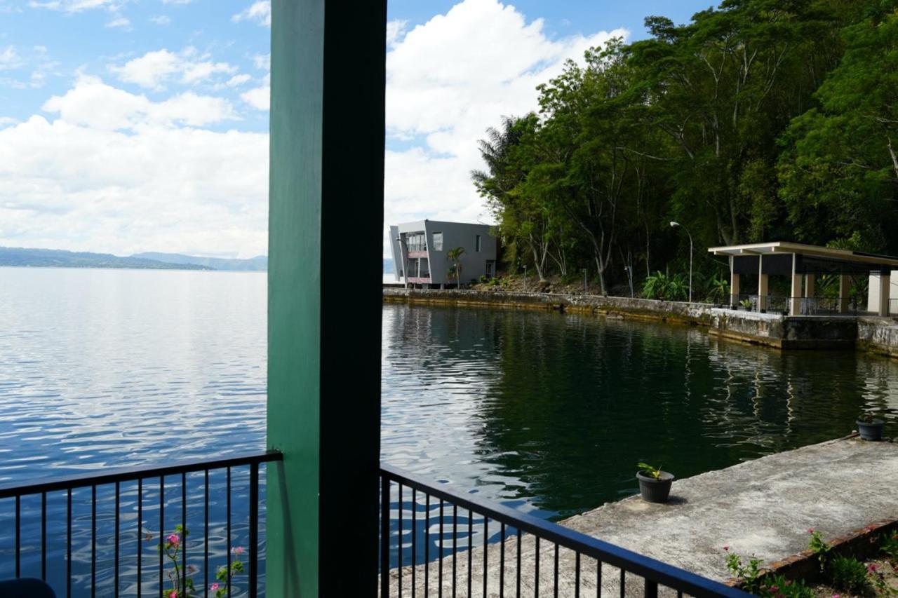 Tiara Bunga Hotel & Villa Balige Kültér fotó
