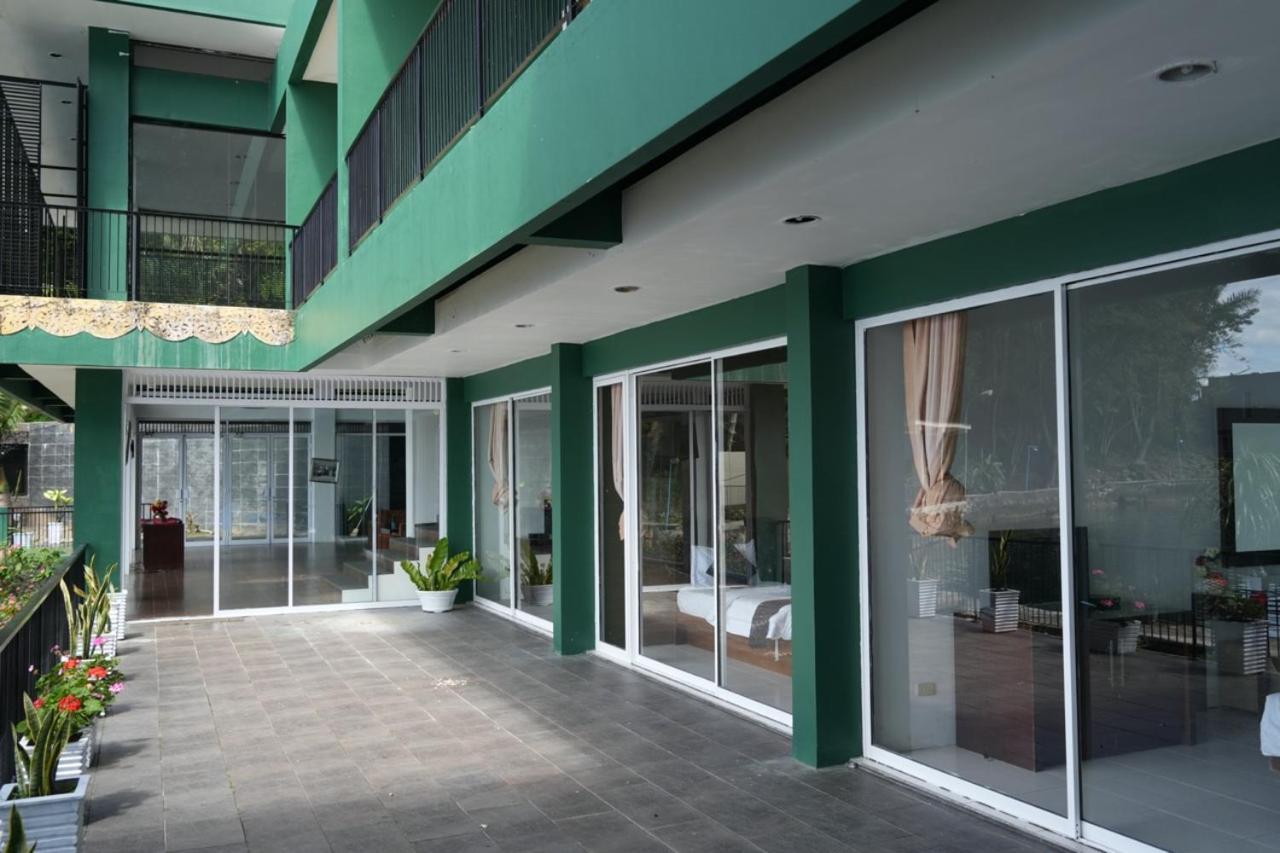 Tiara Bunga Hotel & Villa Balige Kültér fotó