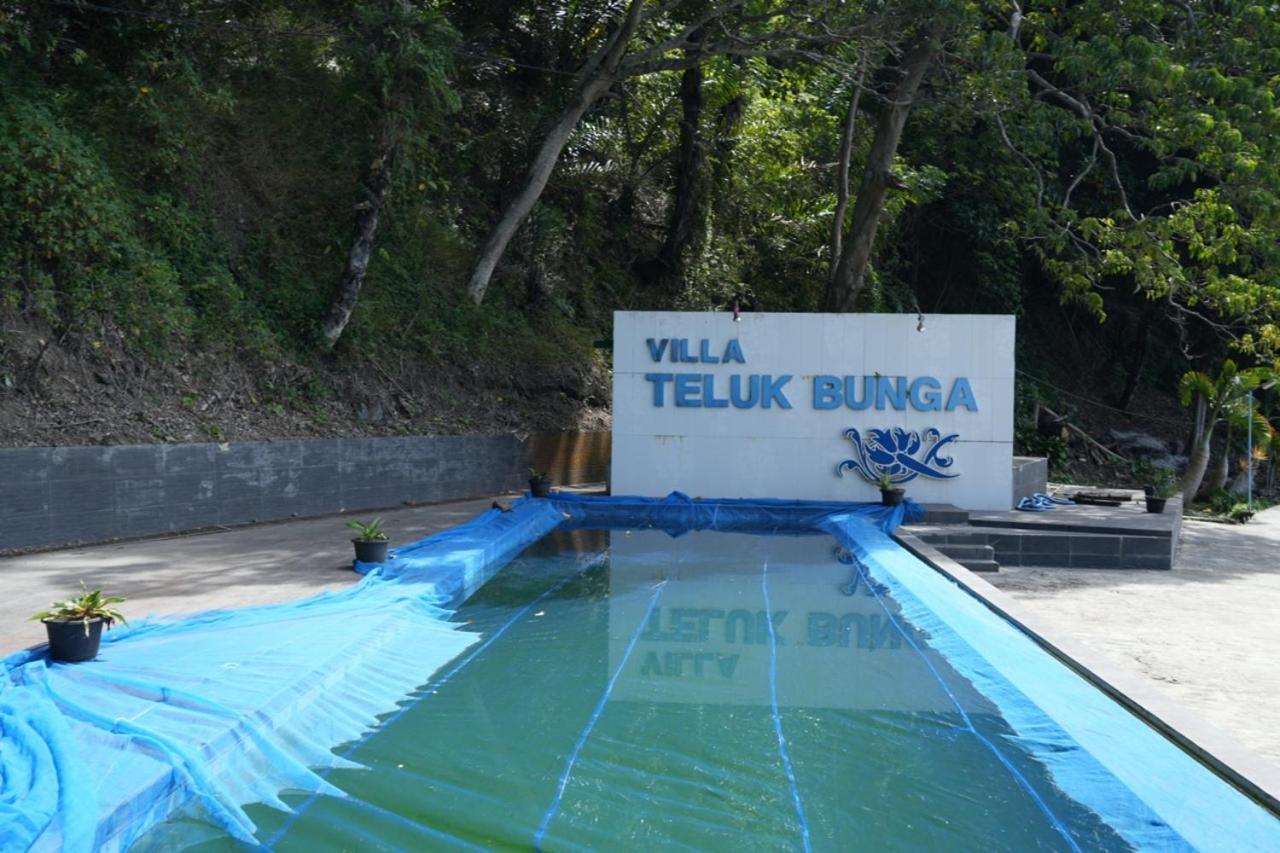 Tiara Bunga Hotel & Villa Balige Kültér fotó