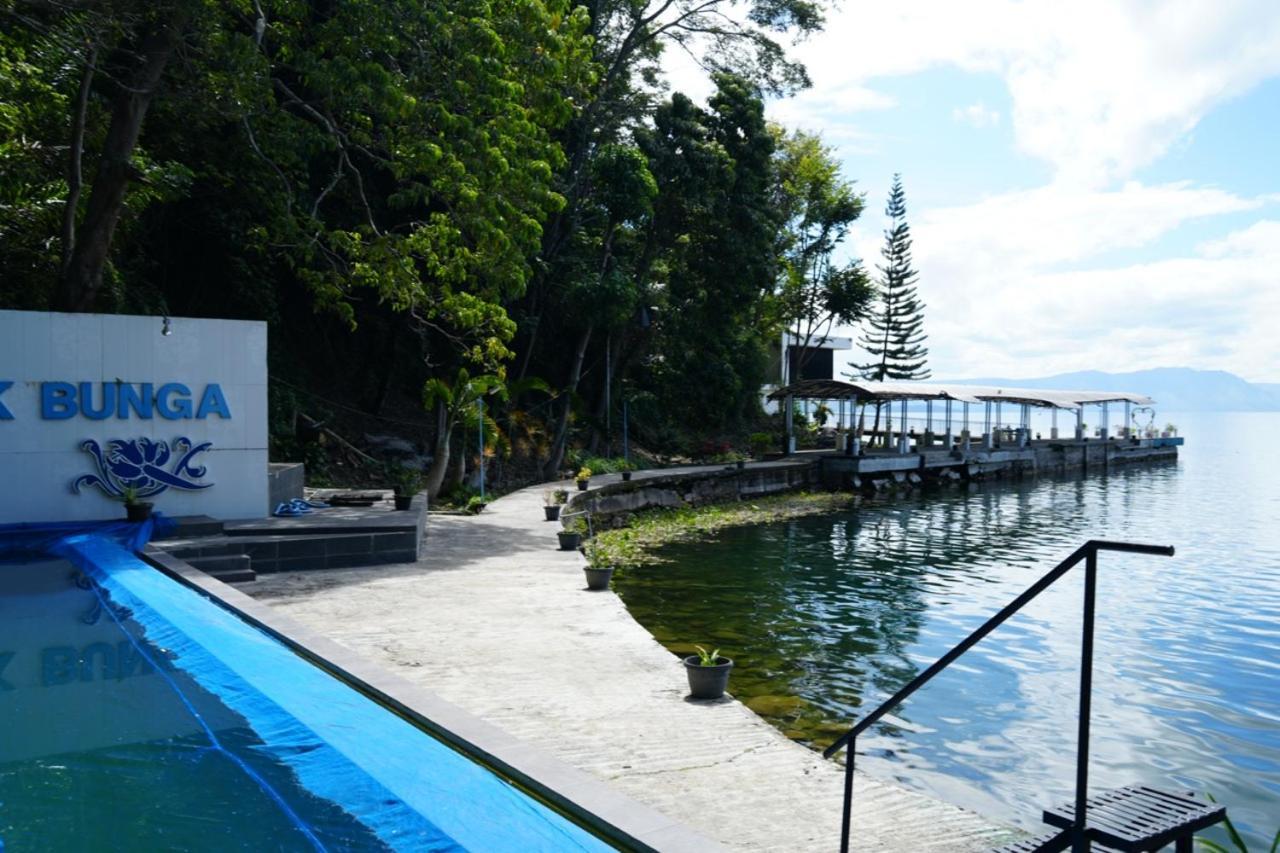Tiara Bunga Hotel & Villa Balige Kültér fotó