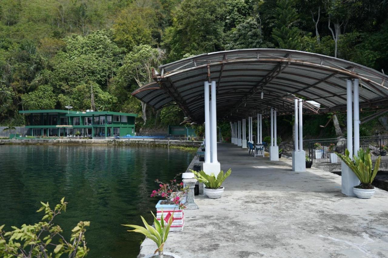 Tiara Bunga Hotel & Villa Balige Kültér fotó