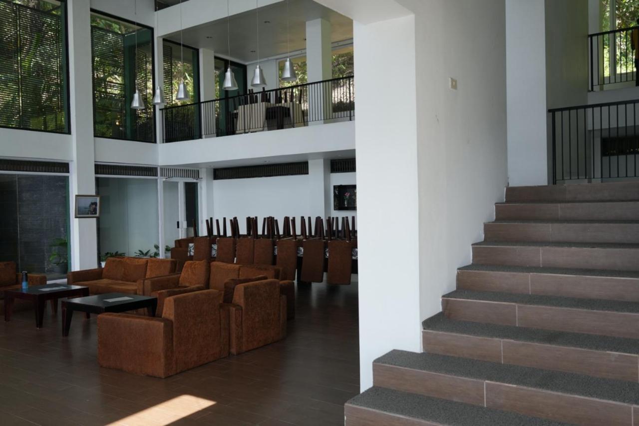Tiara Bunga Hotel & Villa Balige Kültér fotó