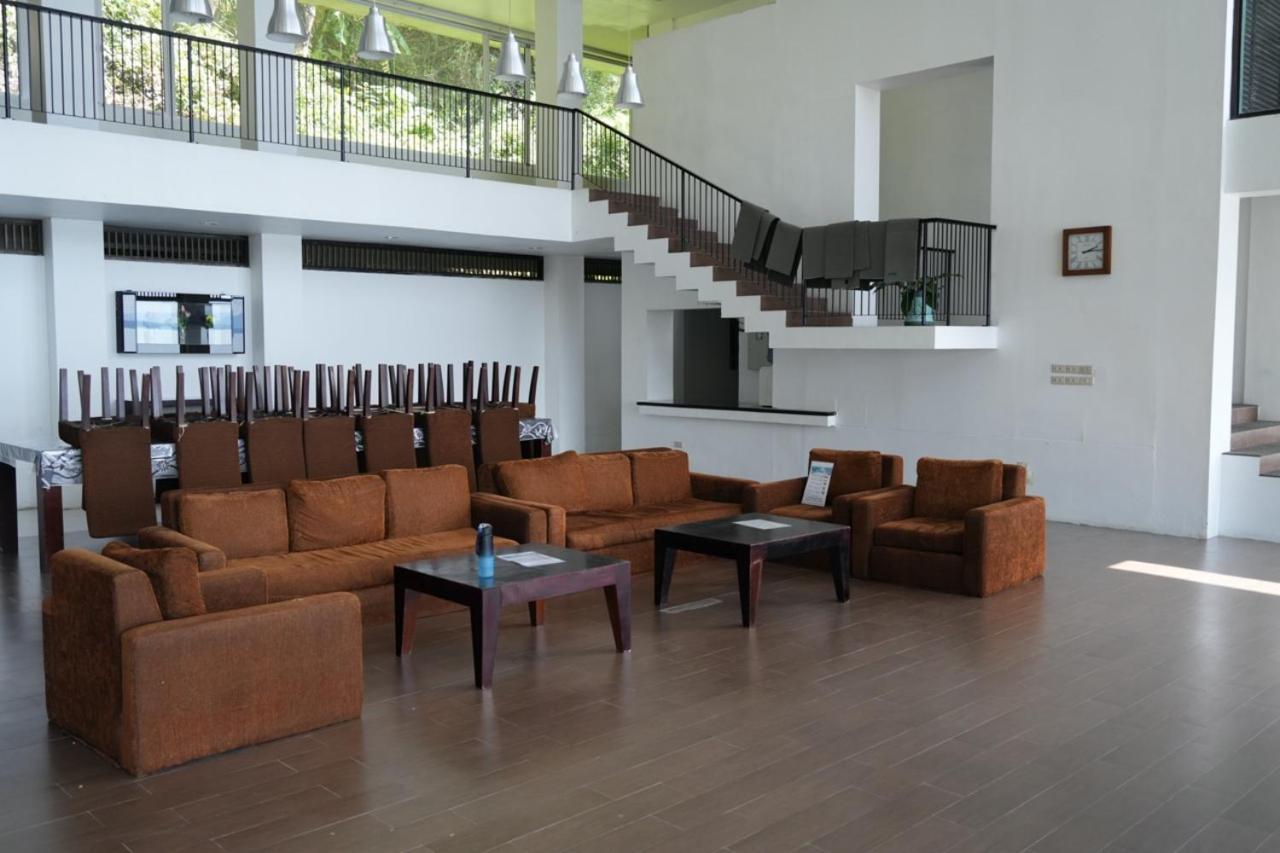 Tiara Bunga Hotel & Villa Balige Kültér fotó