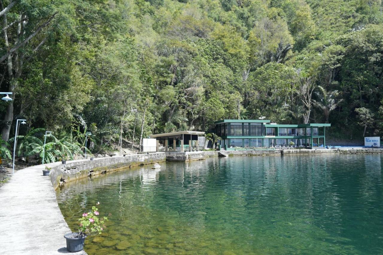 Tiara Bunga Hotel & Villa Balige Kültér fotó