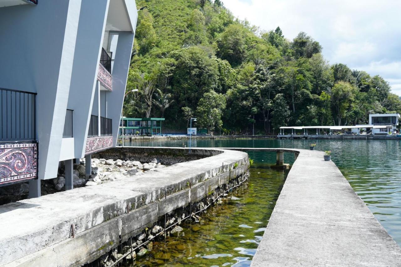 Tiara Bunga Hotel & Villa Balige Kültér fotó