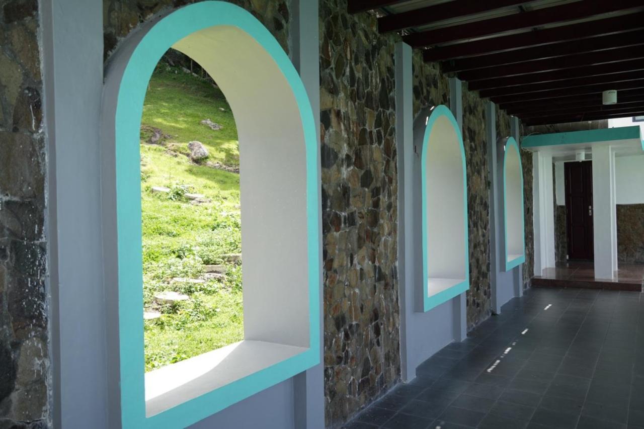 Tiara Bunga Hotel & Villa Balige Kültér fotó