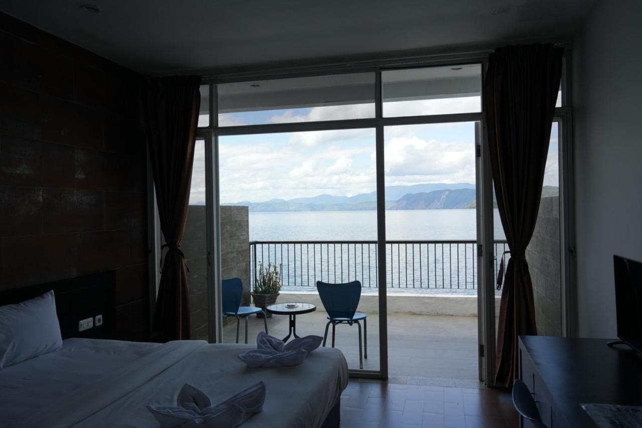 Tiara Bunga Hotel & Villa Balige Kültér fotó